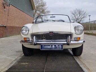 MG MGB Cabrio - 2