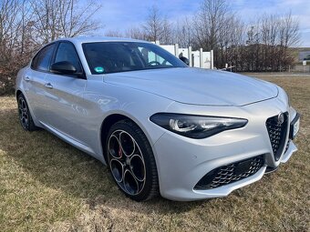 Alfa Romeo Giulia 2,0 T Veloce Q4 280k 8AT rok2024 - 2