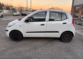 Hyundai i10 1.1i 49KW,KLIMA,NOVA STK, benzín manuál 49 kw - 2