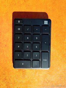 Klávesnice Microsoft Wireless Number Pad Black - 2