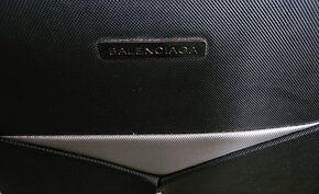 Balenciaga kufr - 2