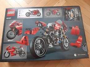 LEGO Technic 42107 Ducati Panigale V4 R - 2