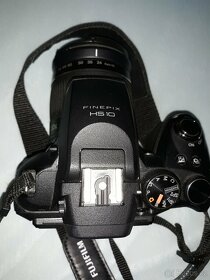 Fujifilm / Finepix HS10 - 2