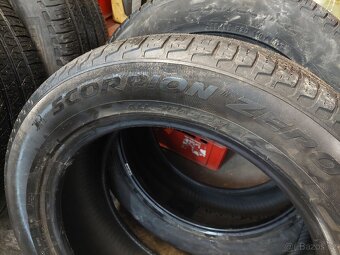 Pneu Pirelli Scorpion Zero All Season 255/55/R220 - 2