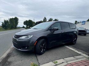 Chrysler Pacifica 3,6 S-type Stown 2021 DPH - 2