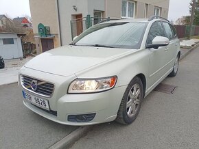 Volvo V50 - 2