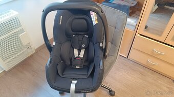 Maxi-Cosi CabrioFix i-Size Essential Black - 2