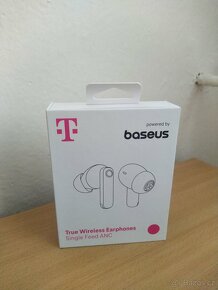 Sluchátka Baseus T-mobile v růžové barvě limitovana edice - 2