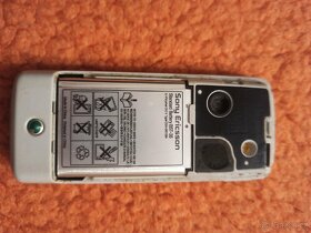 Sony Ericsson k310i - 2