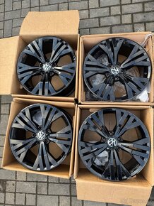 ORIGINÁL Alu Volkswagen Kalamata R18, 5x112 - TOP STAV - 2