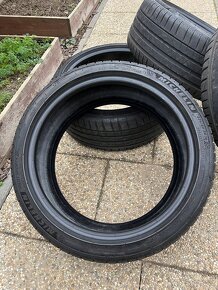 Pneu MICHELIN 225/40 R18 NOVÉ - 2