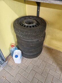 Prodám zimních pneumatik značky Tomket  185/60 R15  84T - 2