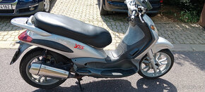 Piaggio Beverly 125 - 2