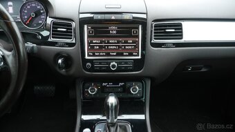 Volkswagen Touareg, 3,0 TDi+180kw+DSG+4x4+po servise - 2