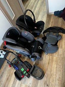 Prodám sedačky Klippan Triofix + Klippan Dinofix, s isofixem - 2