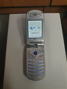 LG U8130, pro sběratele - 2