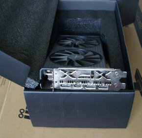 Radeon RX 6600 XT XFX - 2