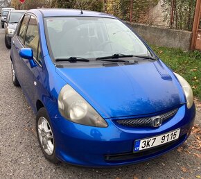 Honda Jazz 1.2i 57 KW, rok 2005, Klima, ALU kola, zimní pneu - 2