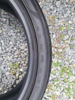 Pirelli 235/35 R19 - 2