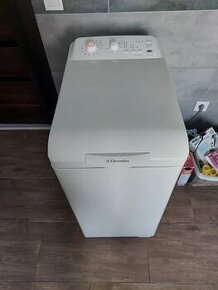 Electrolux horem plněná pračka 6kg - 2