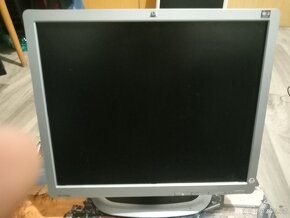 Monitor HP - 2