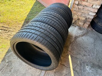 pirelli porsche 911 ,2x305/30ZR19 a 235/35ZR19 - 2