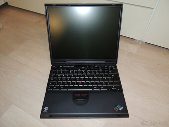 Laptop ThinkPad T22 - 2