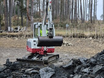 Takeuchi TB235 - 2