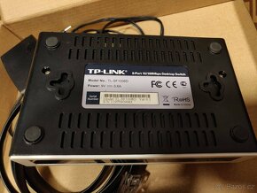 TP-Link TL-SF1008D Switch 100Mbit - 2