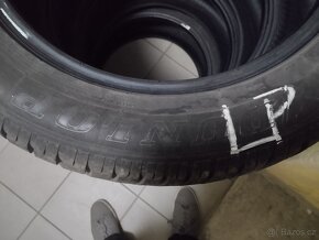 Zimní pneu 235/55/18 Dunlop - 2