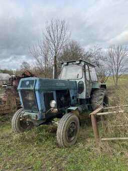 Traktor Fortschritt ZT 300 + stara vyvažecka na opravu - 2