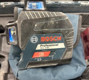 Bosh GLL 3-80 křížový laser + BOSCH BM 1 Top stav - 2