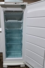 Mrazák 6 šup. Electrolux NoFrost, V/ 160cm. - 2