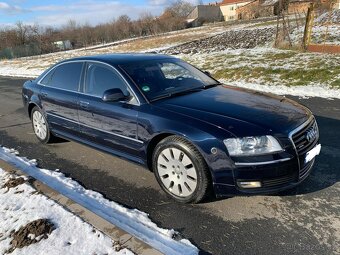 Audi A8 long 4.2 fsi 257kw (vládní) - 2