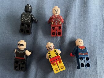 Lego mix marvel figurek - 2