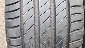 Letní pneu 235/45/18 Michelin - 2