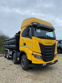 Iveco X-WAY 8x4 s lůžkem, 530 koní a nástavbou S3 Molčík - 2