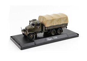 Praga V3S 1:43 ve vitrínce - 2