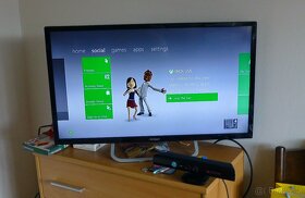 Konzole - Xbox 360 E - 250 GB + Kinect + 4 hry - 2