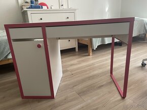 Stůl Ikea MICKE - 2