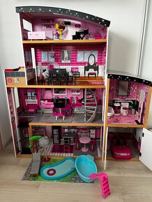 Kidkraft domeček Sparkle Mansion s vybavením a 10ks Barbie - 2