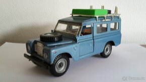 Kovový model Mebetoys Land Rover 1:25 z roku 1970 - 2