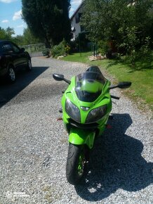 Kawasaki zx9r 02 - 2