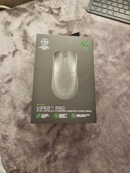 Razer Viper V3 Pro - 2