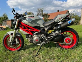 Ducati Monster 796 S2R - 2