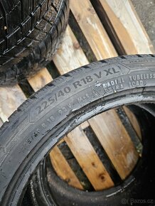 Zimní 2 pneu 225/40/R18 Barum - 2