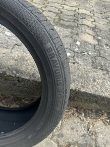 Barum 235/45 r18 - 2