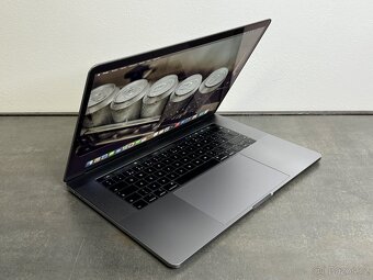 Macbook Pro 15" 2018 SG i7 / 512GB / 16GB - 2