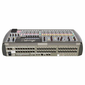 Behringer X32 - 2