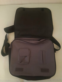 Prodám málo používanou školní tašku přes rameno - 2